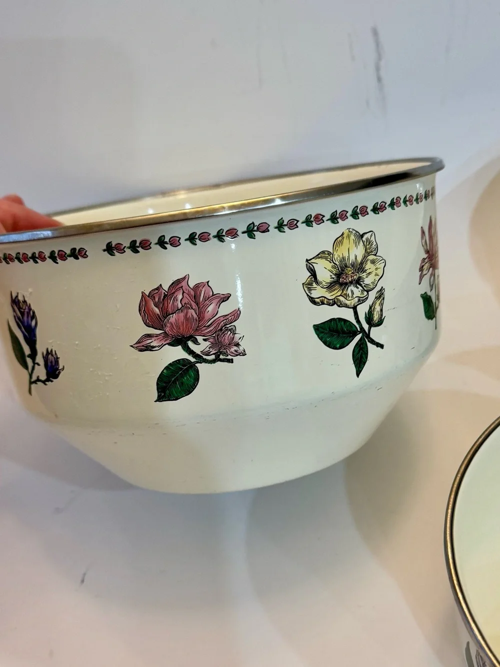 VTG Tabletops Unlimited Botanical Gardens Enamel Nesting Mixing Bowls Set of 3